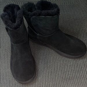 UGG Women's Classic Mini Twist Black Suede boots
